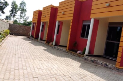 DETACHED  RENTAL HOUSES