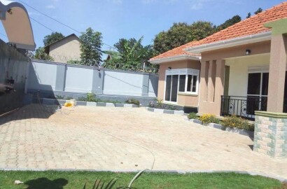 LUXURY MANSION FOR SALE IN MUNYONYO