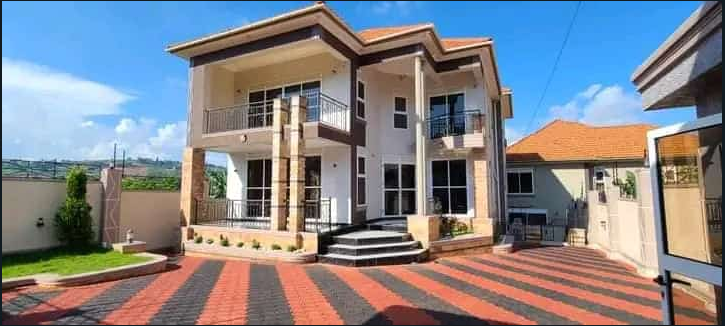 A house for sale ( wakiso road)